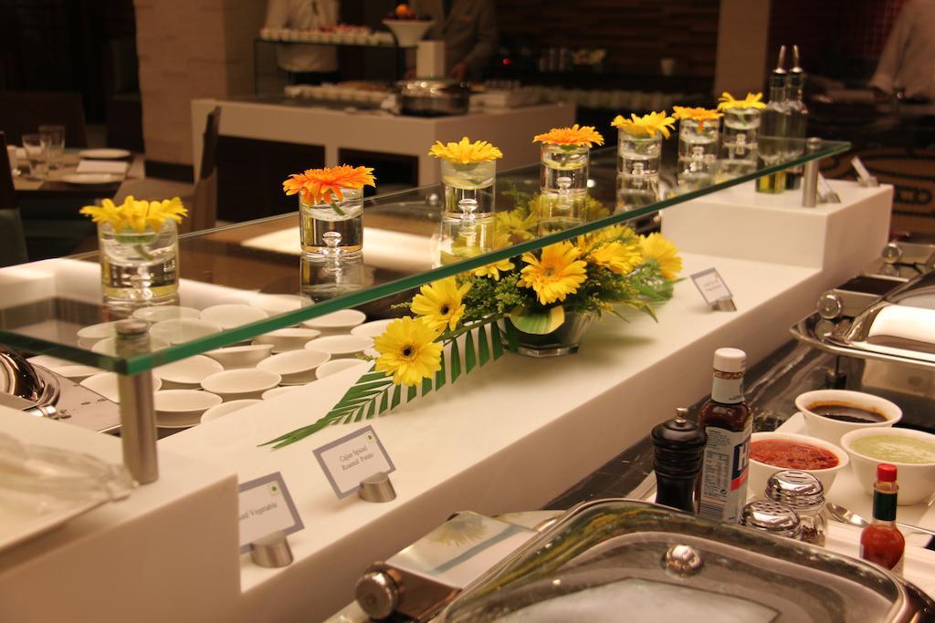 Hotel Radisson Varanasi