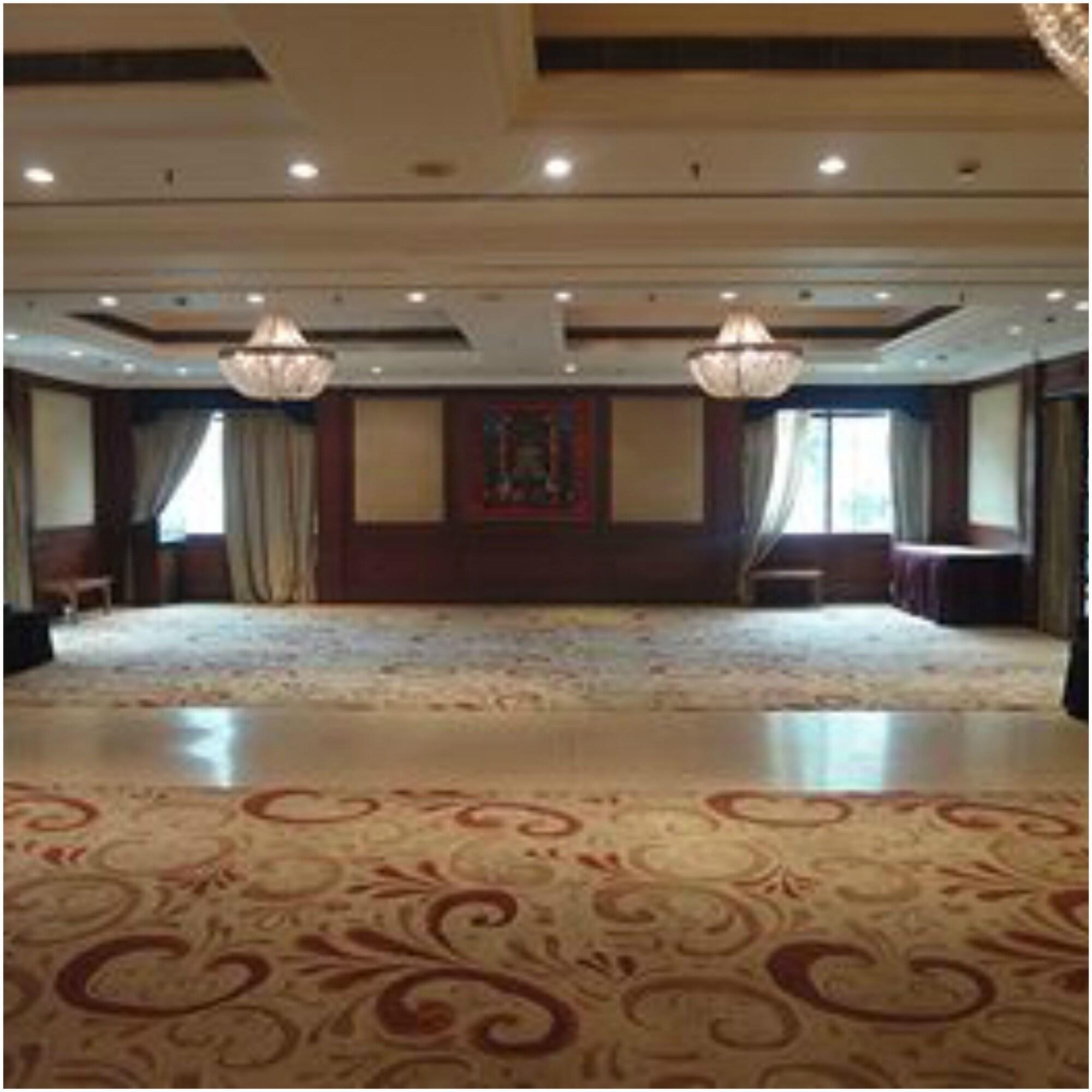 Radisson Hotel